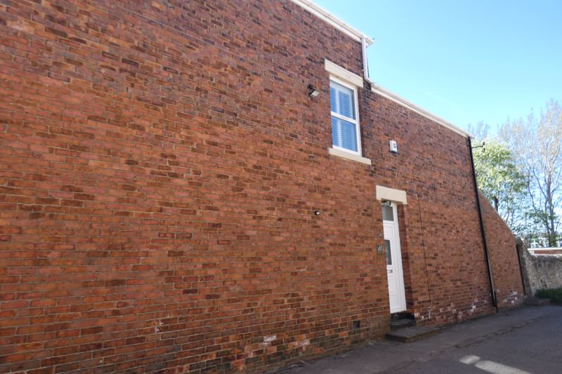 Side entrance- click for photo gallery